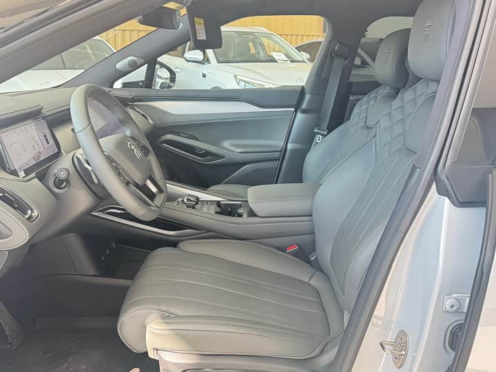 BYD Song L 2025 2025款 智驾版 662km 激光雷达卓越型