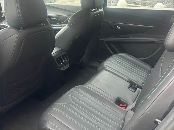 Peugeot 5008 2023 2023款 400THP 挚爱满座版 7座