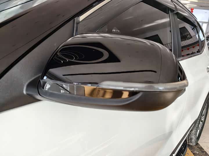 Kia KX3 2021 2021款 1.5L CVT潮流版