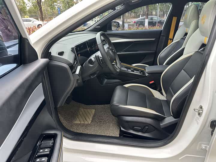 MG Motor 5 Scorpio 2022 2022款 1.5T Trophy运动豪享版