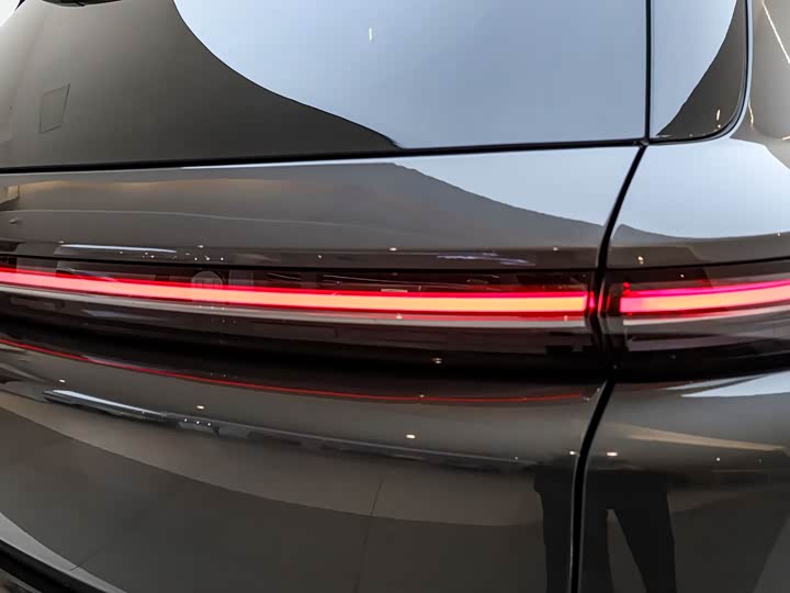 LiXiang L8 2025 2025款 Max 智能焕新版