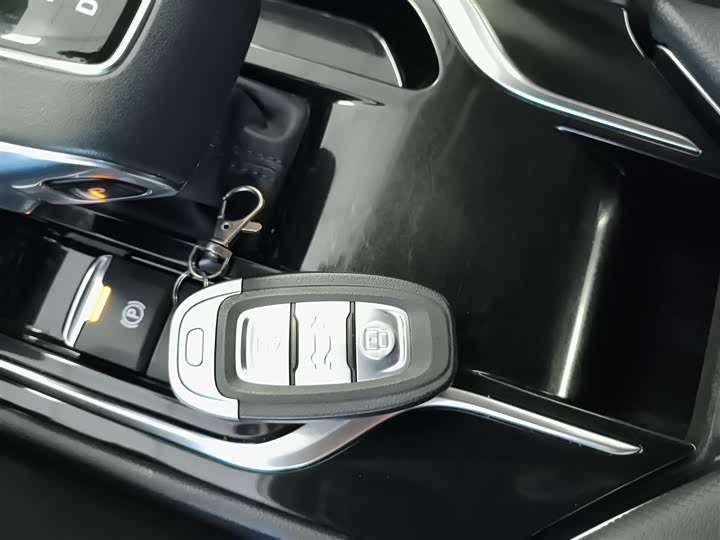 Hongqi E-QM5 2024 2024款 610km PLUS