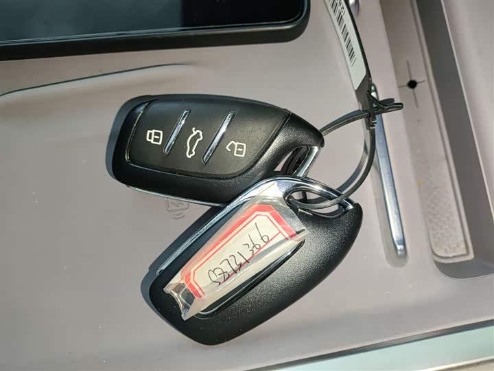 Roewe M7 DMH 2025 2025款 160km悦享版