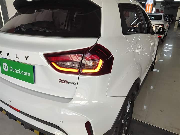 Geely Vision X3 2021 2021款 PRO 1.5L CVT尊贵型