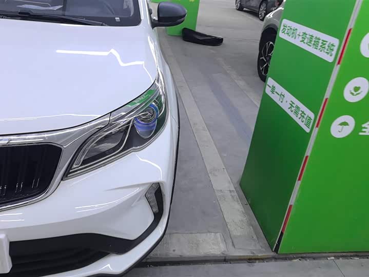 Geely Vision X3 2021 2021款 PRO 1.5L CVT尊贵型