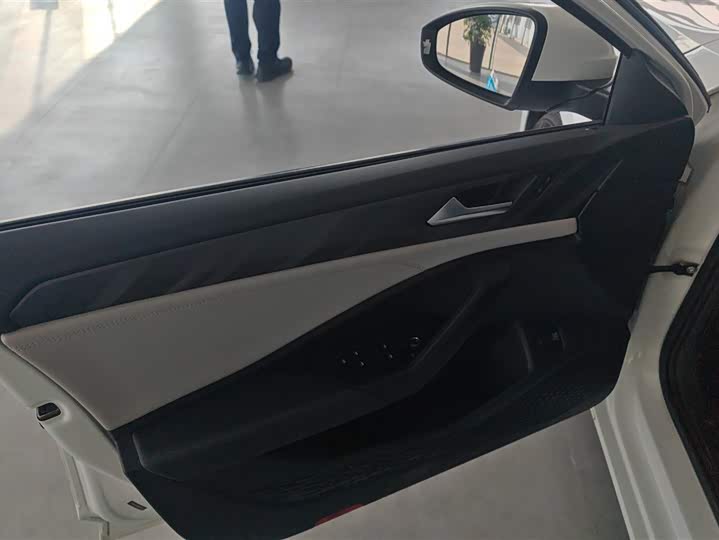 Jetta VA7 2025 2025款 1.4T 先到先得版