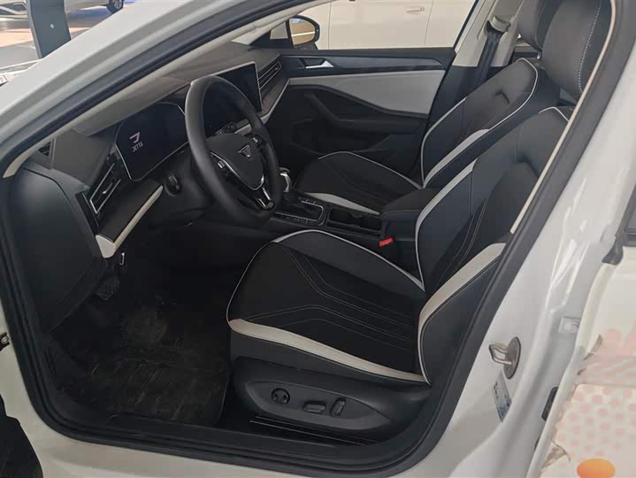 Jetta VA7 2025 2025款 1.4T 先到先得版