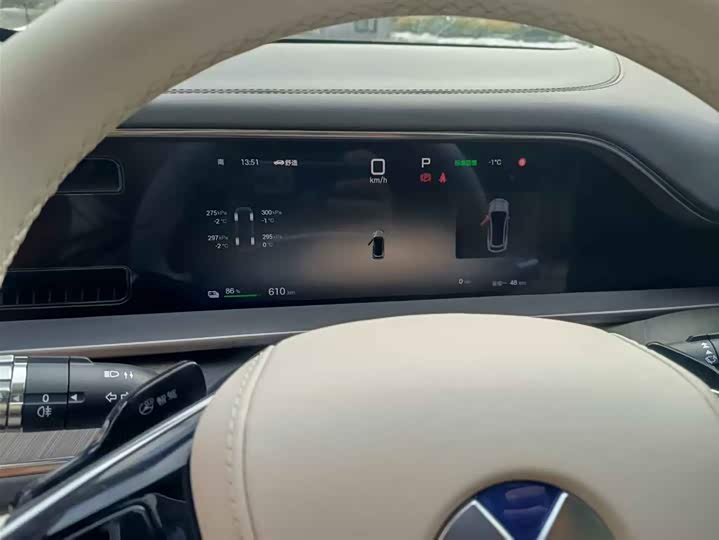 Denza N7 2025 2025款 702 智驾双激光尊荣版