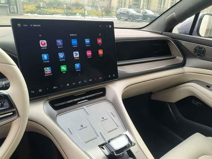 Denza N7 2025 2025款 702 智驾双激光尊荣版