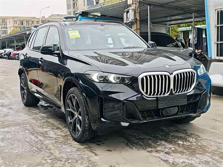 2026 BMW X5