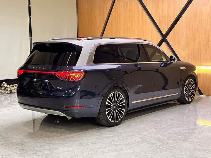 Aito M9 2025 2025款 增程 Ultra版 52kWh 6座版