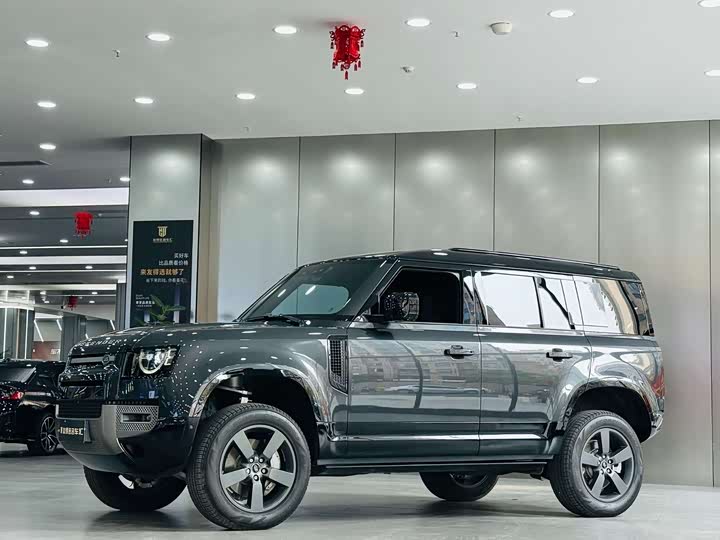 2025 Land Rover Defender