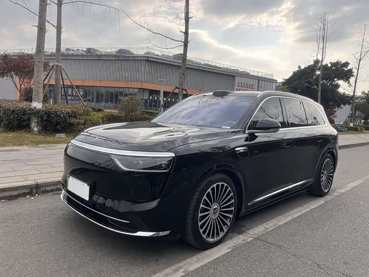 Aito M8 2025 2025款 增程 Ultra版 53.4kWh 6座版