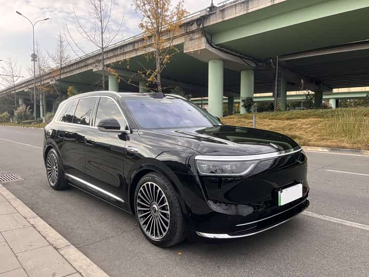 Aito M8 2025 2025款 增程 Ultra版 53.4kWh 6座版