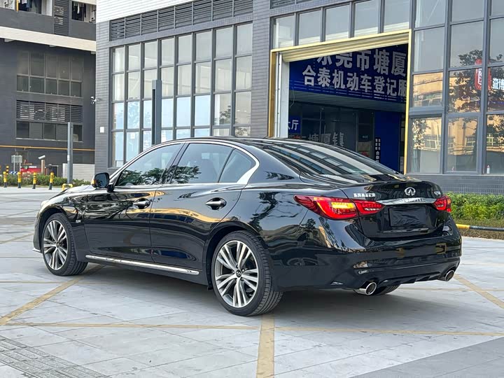 Infiniti Q50L 2021 2021款 2.0T 进享运动版