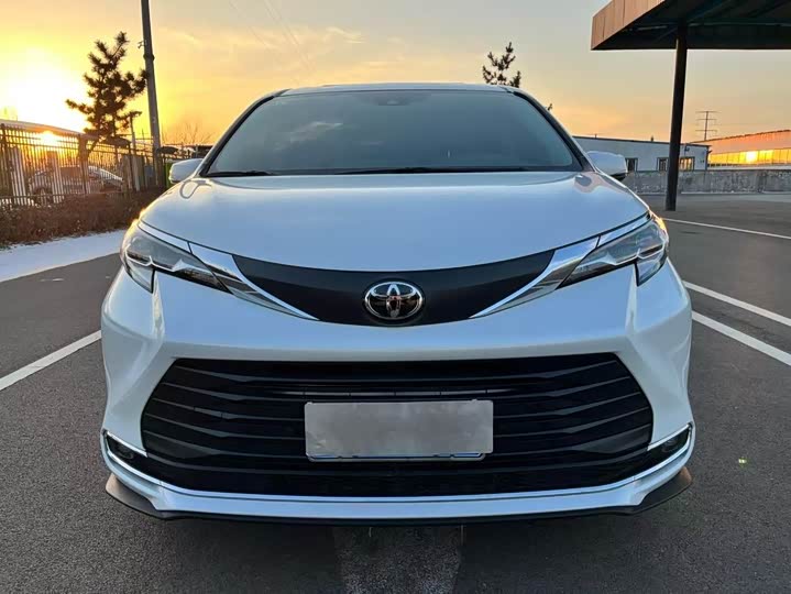 Toyota Sienna 2024 2024款 2.5L混动 舒适版