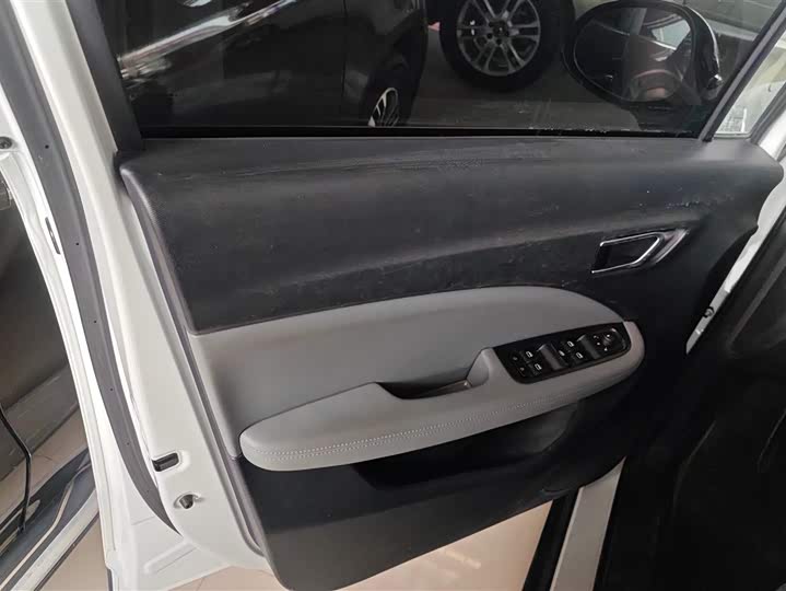 Leapmotor T03 2025 2025款 310舒享版