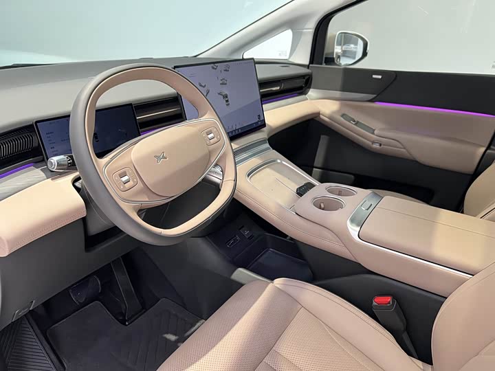 XPeng X9 2025 2025款 纯电 740超长续航 Max