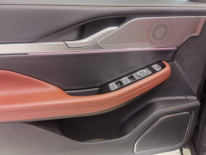 Lincoln Z (Zephyr) 2024 2024款 2.0T 尊尚版