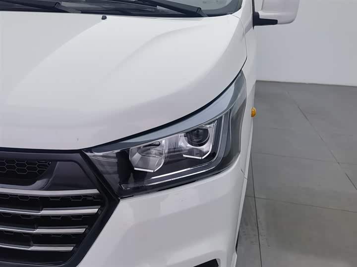 Foton G5 2022 2022款 2.0T柴油商运版明窗5/6座4F20TC3