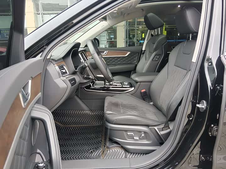 Hongqi HS7 2022 2022款 2.0T DCT两驱智联旗享版 五座