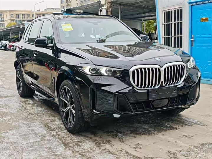 2026 BMW X5