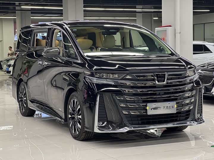 Toyota Vellfire 2024 2024款 皇冠 双擎 2.5L 至尊行政版