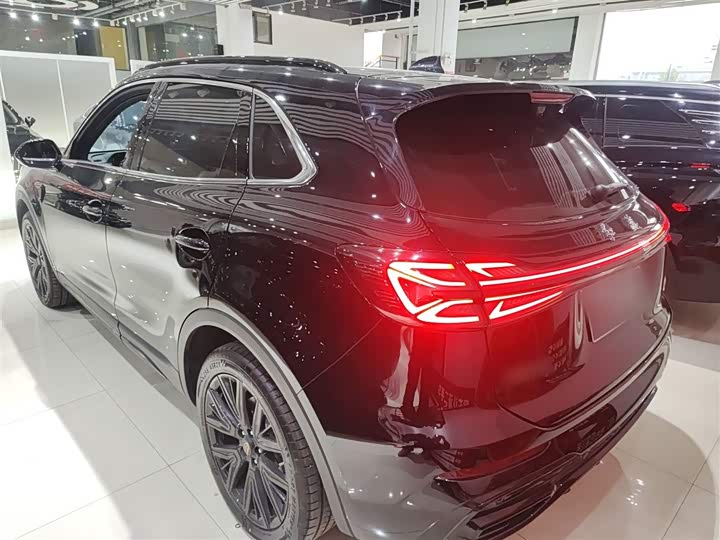Hongqi HS5 2025 2025款 2.0T 两驱玄影版