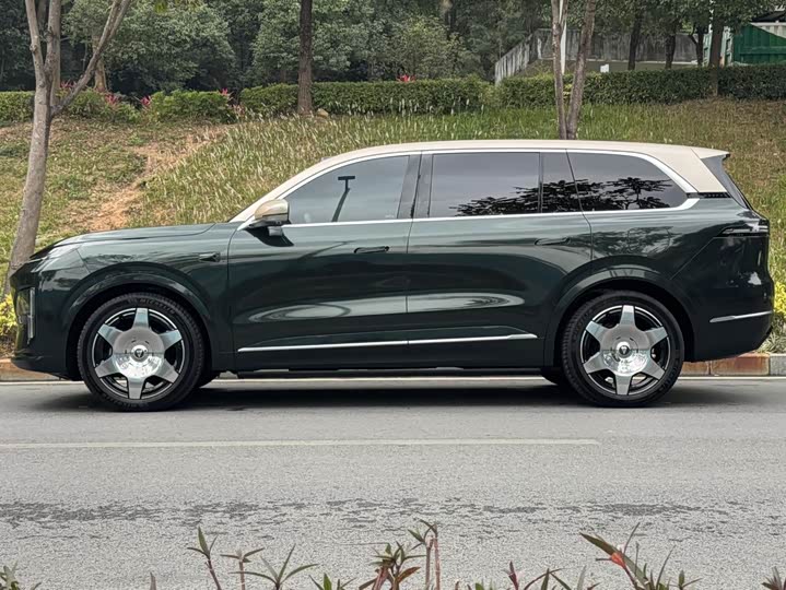 Changan Deepal S09 2025 2025款 四驱Ultra+ 高定版