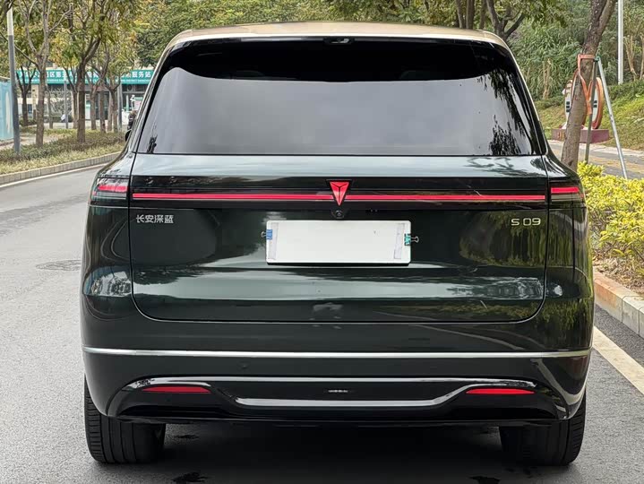 Changan Deepal S09 2025 2025款 四驱Ultra+ 高定版