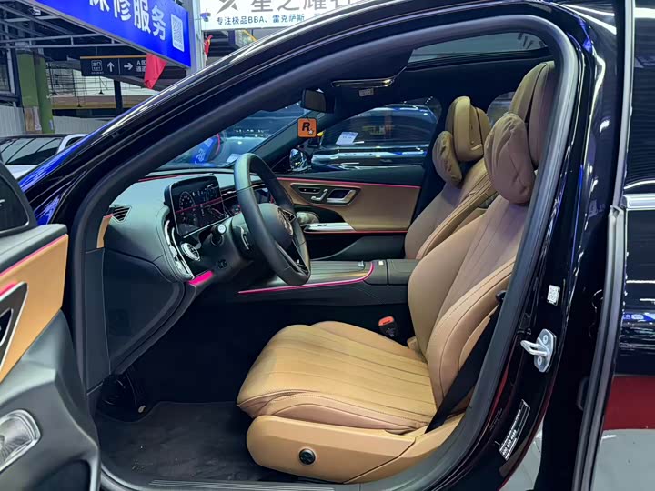 Mercedes-Benz E-Class 2025 2025款 E 300 L 豪华型