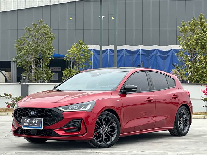 Ford Focus 2022 2022款 两厢 EcoBoost 180 自动ST Line