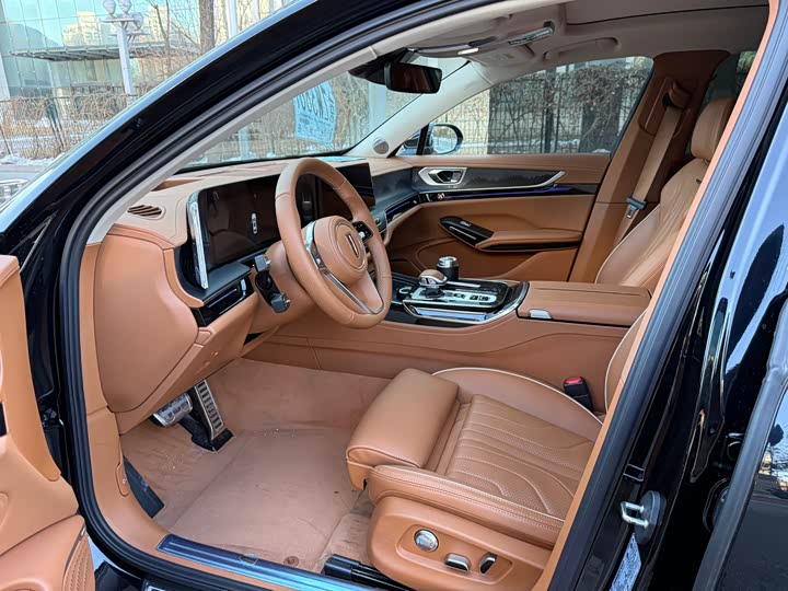 Hongqi H9 2024 2024款 2.0T 旗畅 豪华商务版