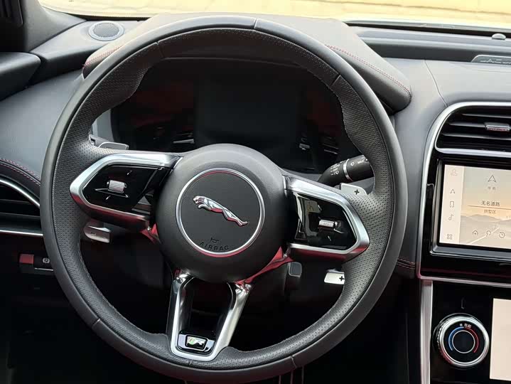 Jaguar XE L 2024 2024款 2.0T 250PS R-DYNAMIC S耀黑运动版