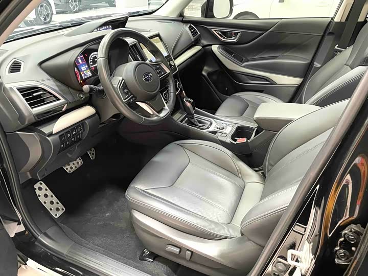 Subaru Forester 2022 2022款 2.0i AWD旗舰版EyeSight