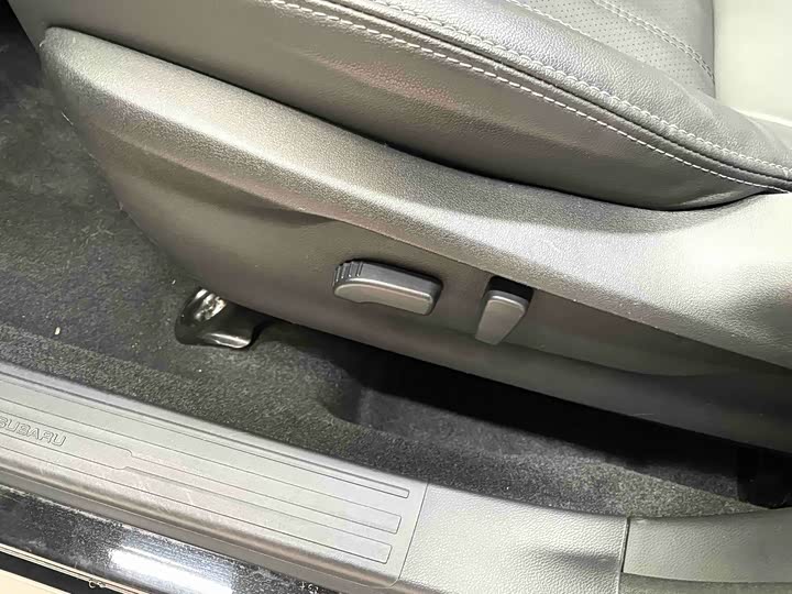 Subaru Forester 2022 2022款 2.0i AWD旗舰版EyeSight