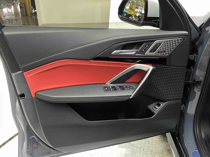 BMW X1 2024 2024款 sDrive25Li X设计套装