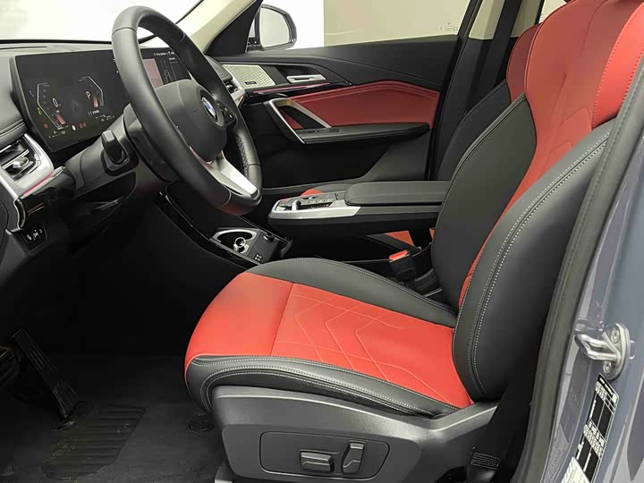 BMW X1 2024 2024款 sDrive25Li X设计套装