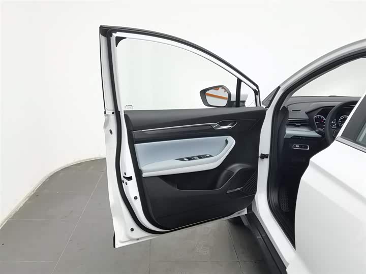 Geely Emgrand GS 2022 2022款 1.4T CVT跨界玩家版