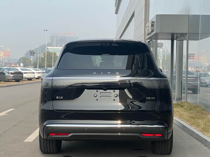 Aito M8 2025 2025款 增程 Max+版 53.4kWh 5座版