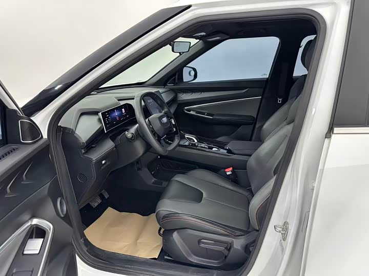 Geely Atlas 2023 2023款 博越COOL 1.5TD 朋友版