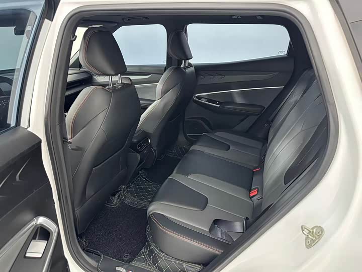 Geely Atlas 2023 2023款 博越COOL 1.5TD 朋友版