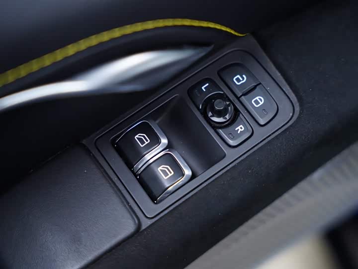 Lotus Emira 2022 2022款 3.5T V6 手动 First Edition