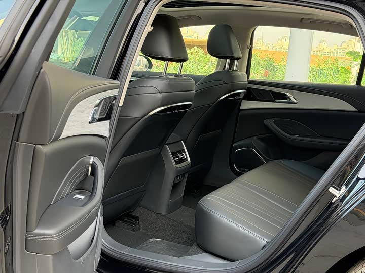 Hongqi H5 2025 2025款 1.5T DCT旗韵版