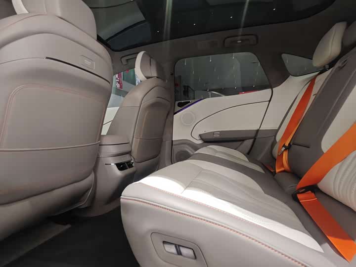 Zeekr 007 GT 2025 2025款 后驱智驾版 75kWh