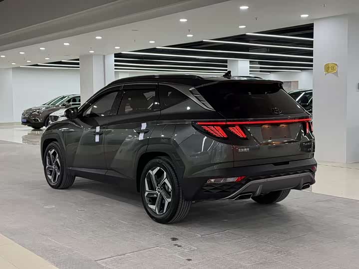 Hyundai Tucson L 2023 2023款 途胜L 1.5T 自动两驱LUX尊贵版