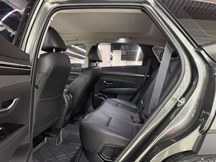Hyundai Tucson L 2023 2023款 途胜L 1.5T 自动两驱LUX尊贵版