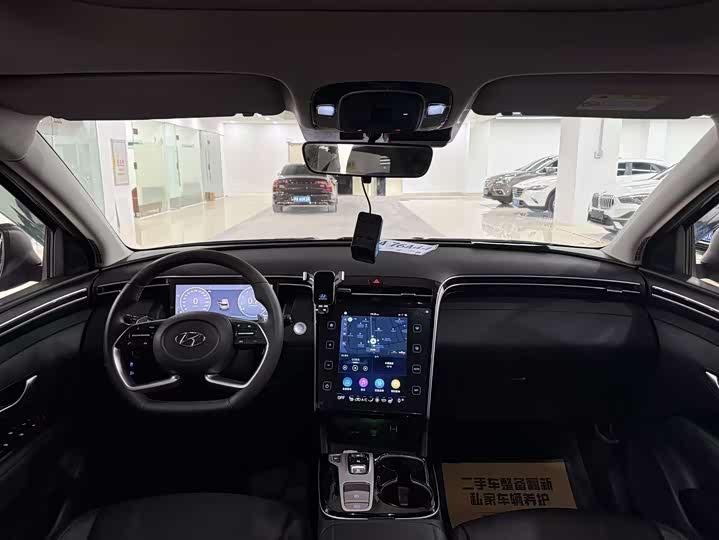 Hyundai Tucson L 2023 2023款 途胜L 1.5T 自动两驱LUX尊贵版