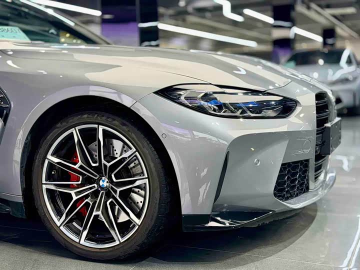 BMW M3 2023 2023款 M3四门轿车 M xDrive 雷霆版