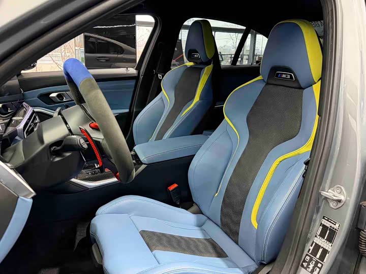 BMW M3 2023 2023款 M3四门轿车 M xDrive 雷霆版